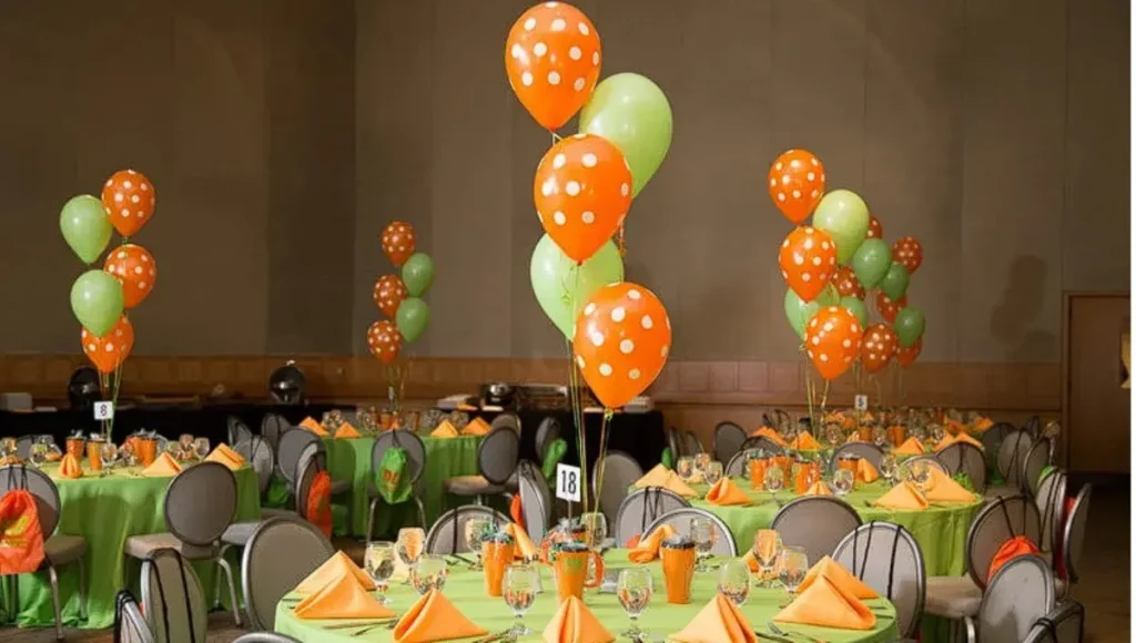 Table Setup Balloon Bouquets